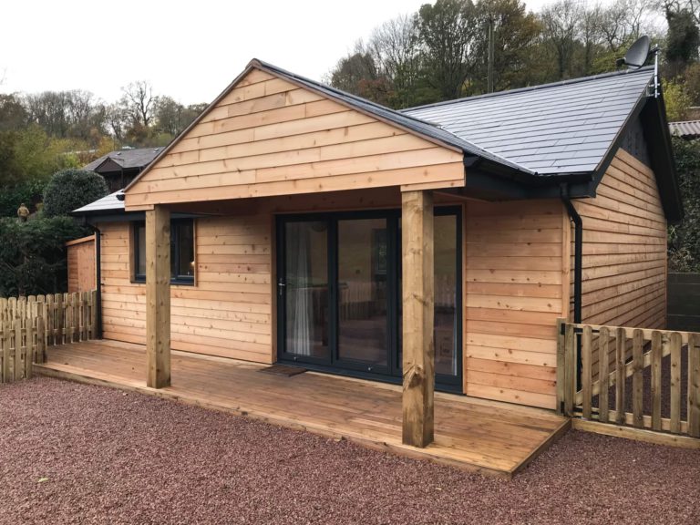 Kingfisher Lodge riverside self catering accommodation in Highley