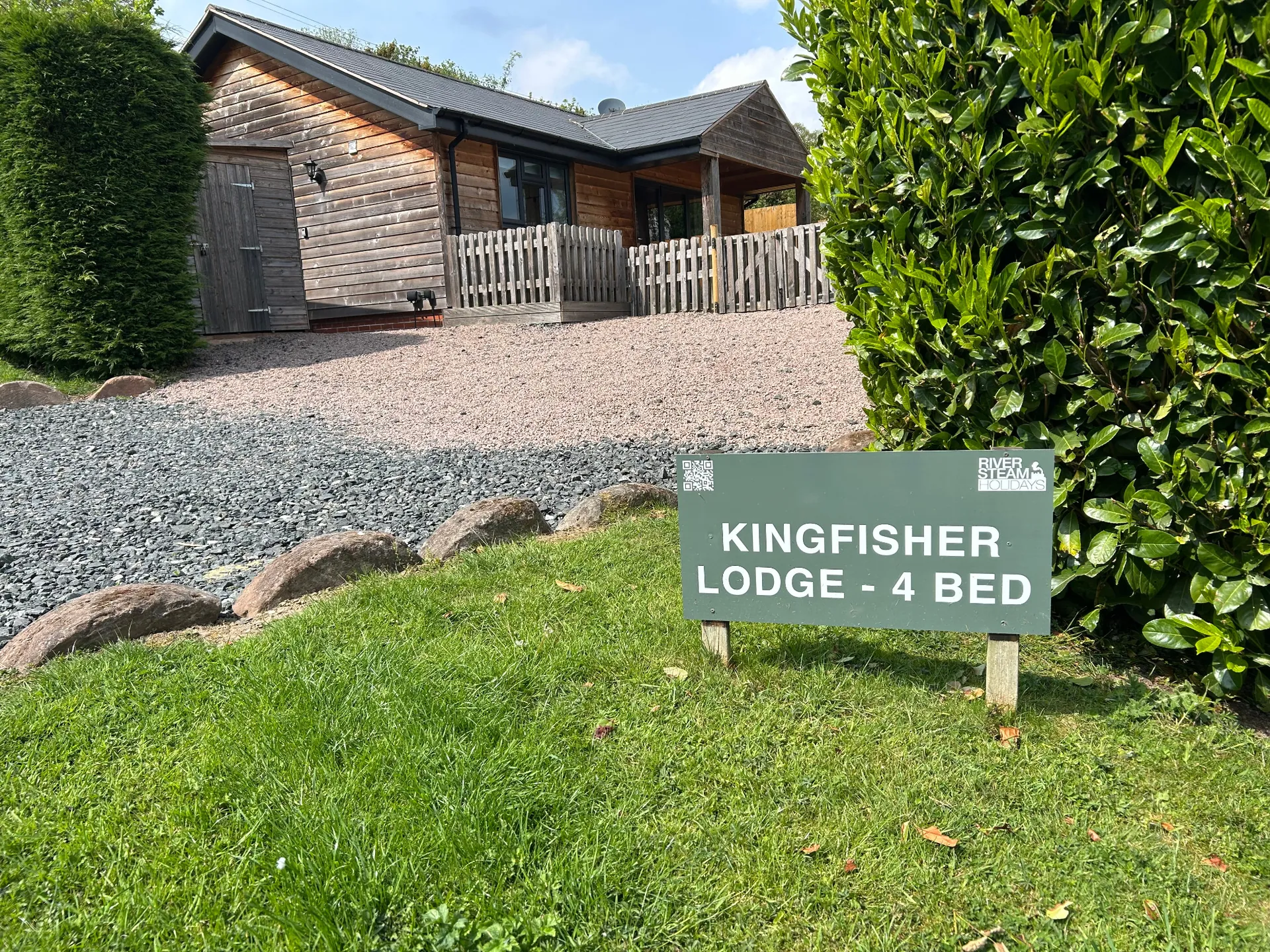 Kingfisher Lodge exterior photo